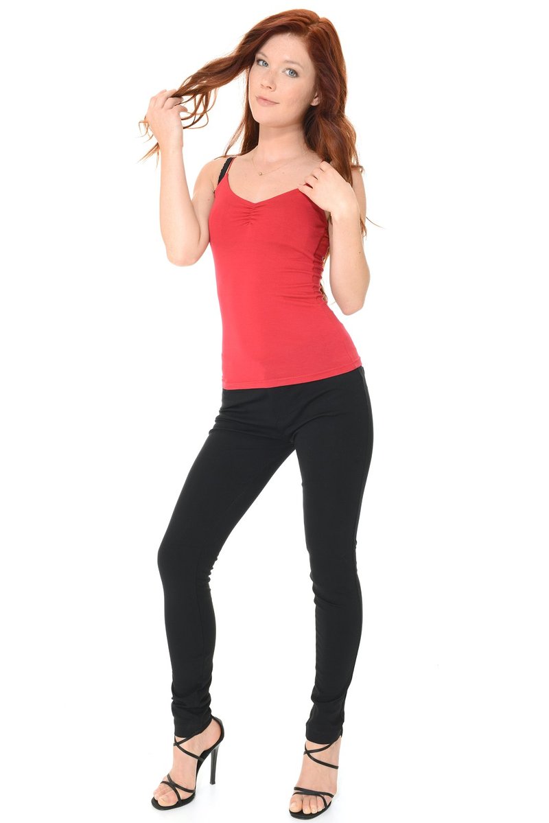 Лариса, 25 лет, 3 размер груди